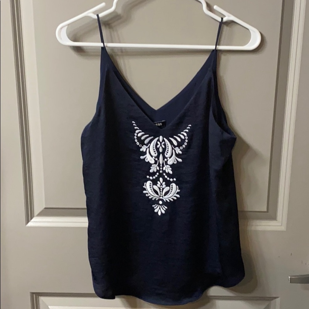 Adorable blue and white express top